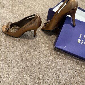Stuart Weitzman Bronze Glokibb Open Toe Pumps - 7.5 M